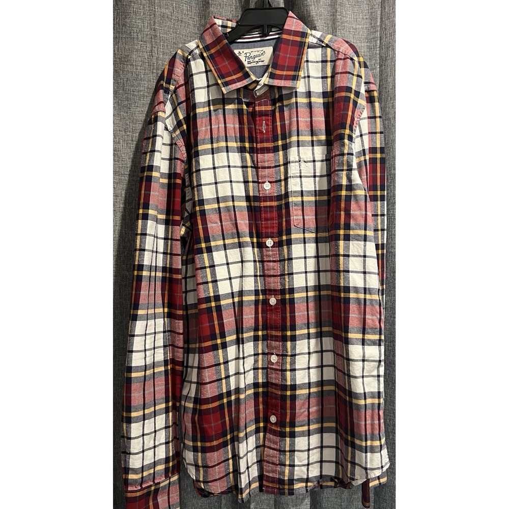 Penguin by Munsingwear Mens Size Medium Plaid Red Button Down Shirt textured